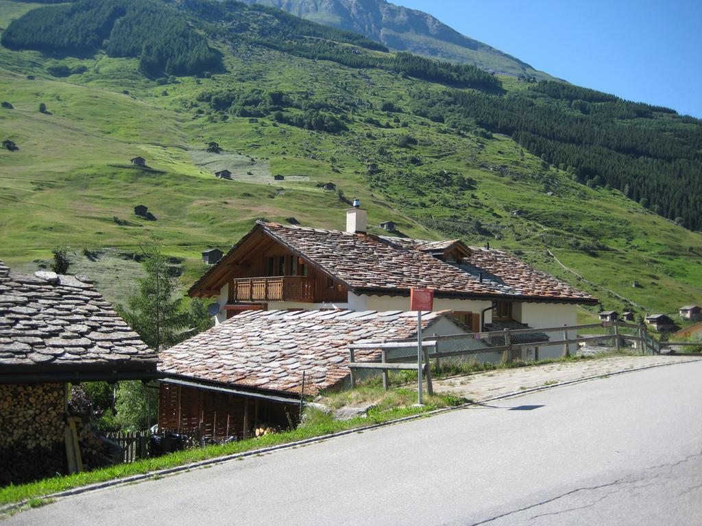 Dachwohnung Unterem Hoereli Vals Extérieur photo